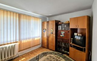 Apartament 3 camere | decomandat | zona Micro 3 - Poză 2