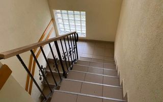 Vand casa cu mansarda - Poză 4