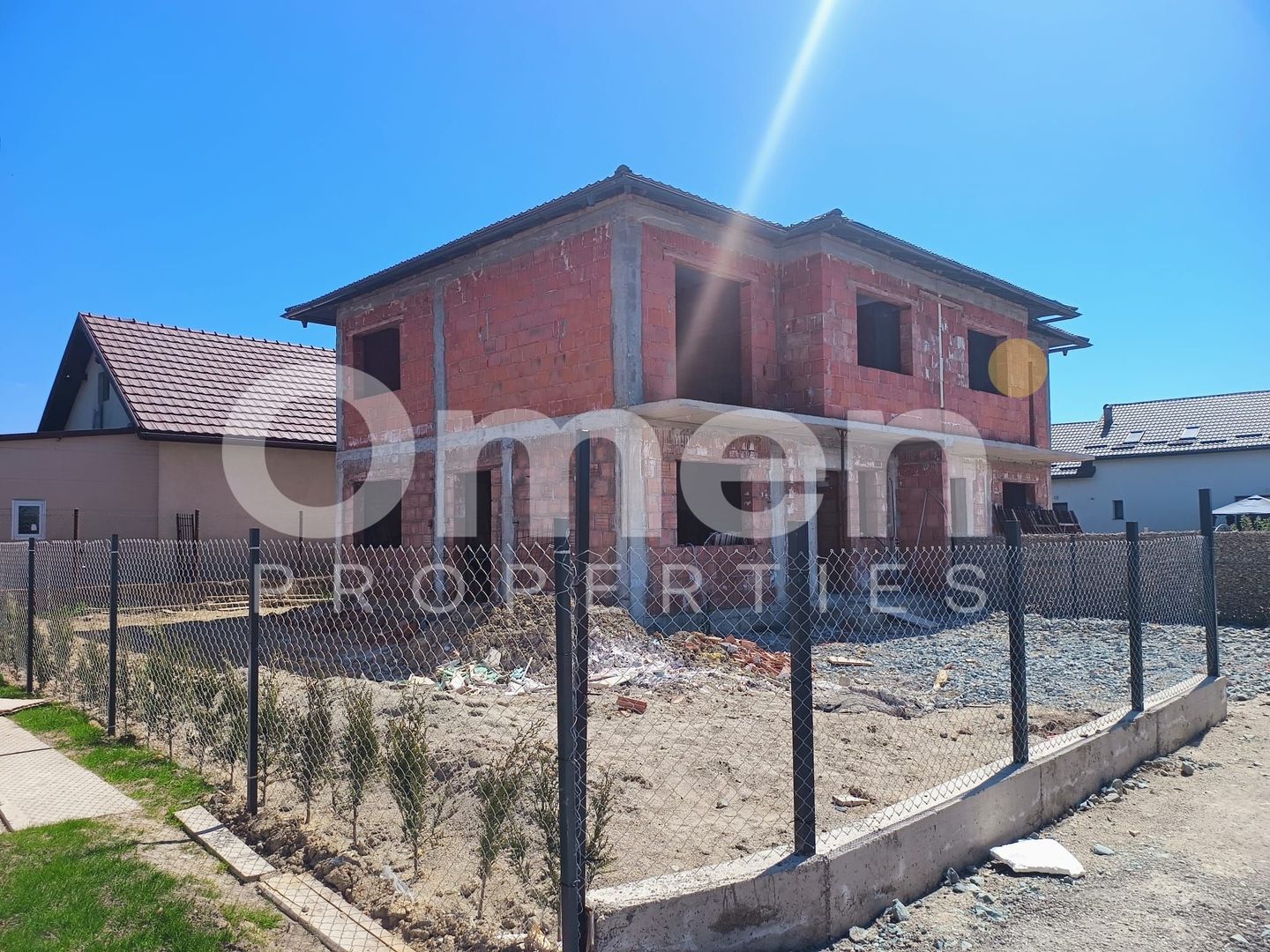 Duplex | La roșu | Zonă liniștită | Curte proprie - Poză 2