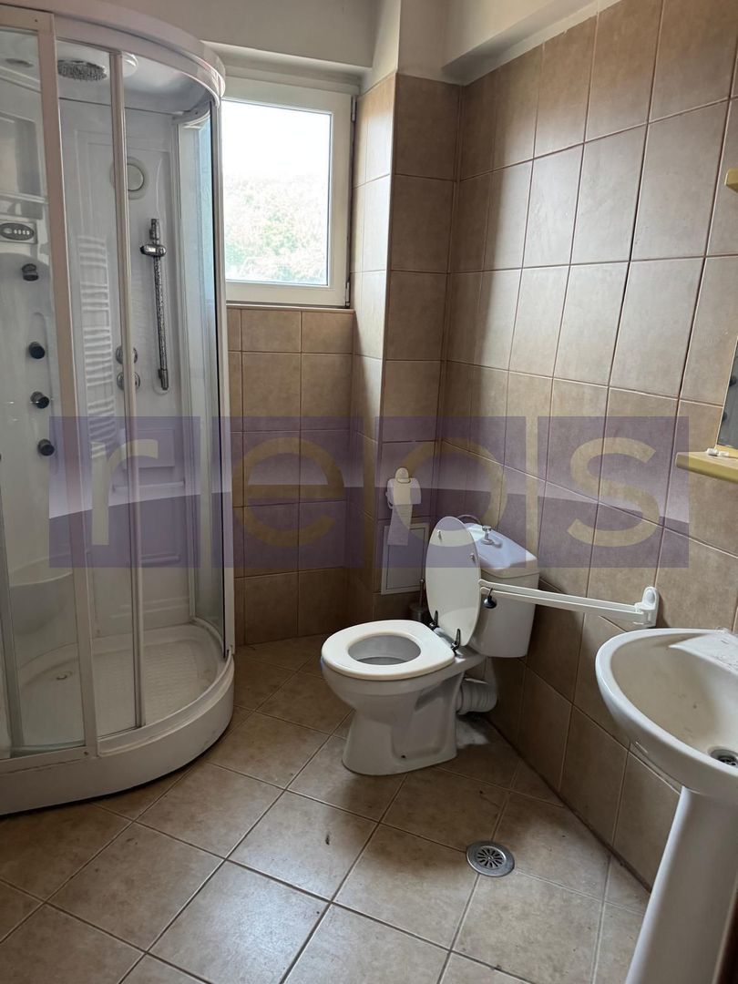 DE VÂNZARE VILĂ | OPORTUNITATE DE INVESTIȚIE | PRETABILĂ CENTRU BĂTRÂNI - Poză 25