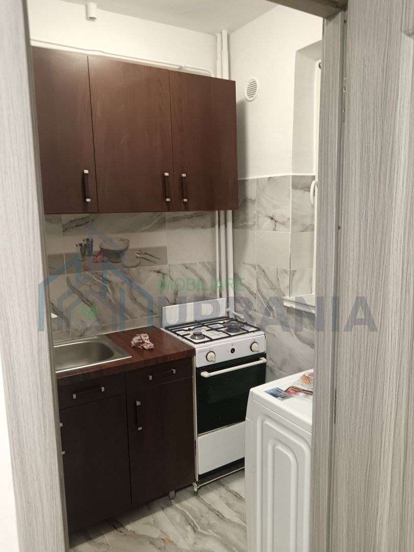 Închiriez garsonieră in zona tatarasi eternitate - Poză 3