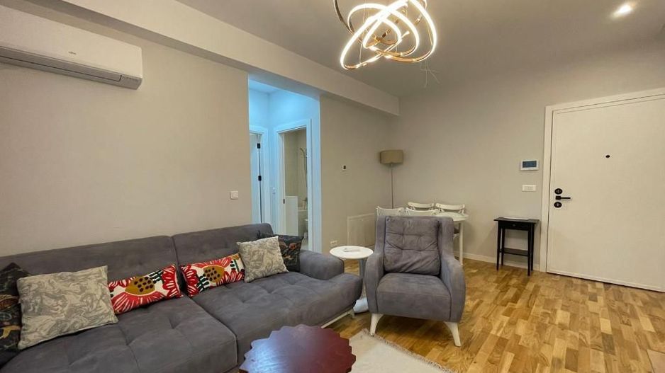 APARTAMENT 3 CAMERE ESCAPE RESIDENCE | CASA PRESEI - Poză 1