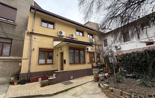 Casă 5 camere Cartierul Armenesc