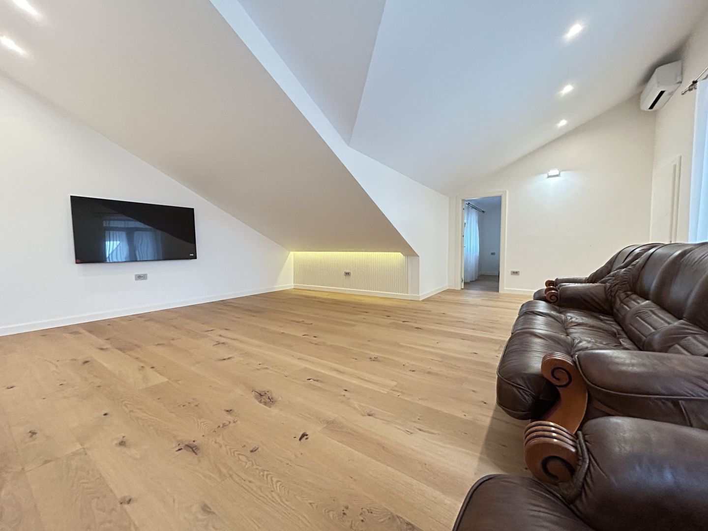 Vila Premium Smart & Green S+P+1E+M 587 mp – Faleza Nord - Poză 12