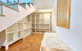 Casă tip triplex în zona centrală Dumbrăvița - Poză 8