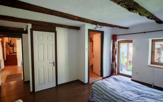 CASA SASEASCA comuna VULCAN,zona foarte buna,teren 3000 mp - Poză 10