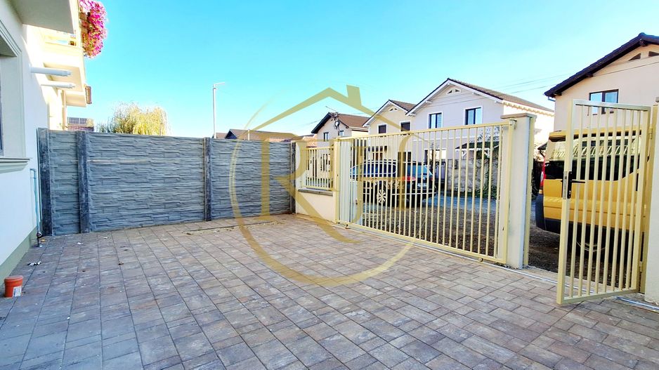 Oferim spre vanzare casa-duplex cu 4 camere si 3 bai situata in Giroc - Poză 2