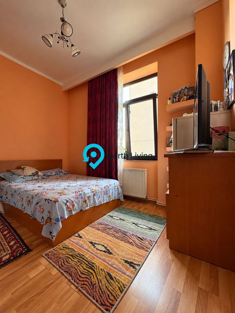 3 camere vila interbelică| Mansardă cu balcon | Unirii - Poză 3
