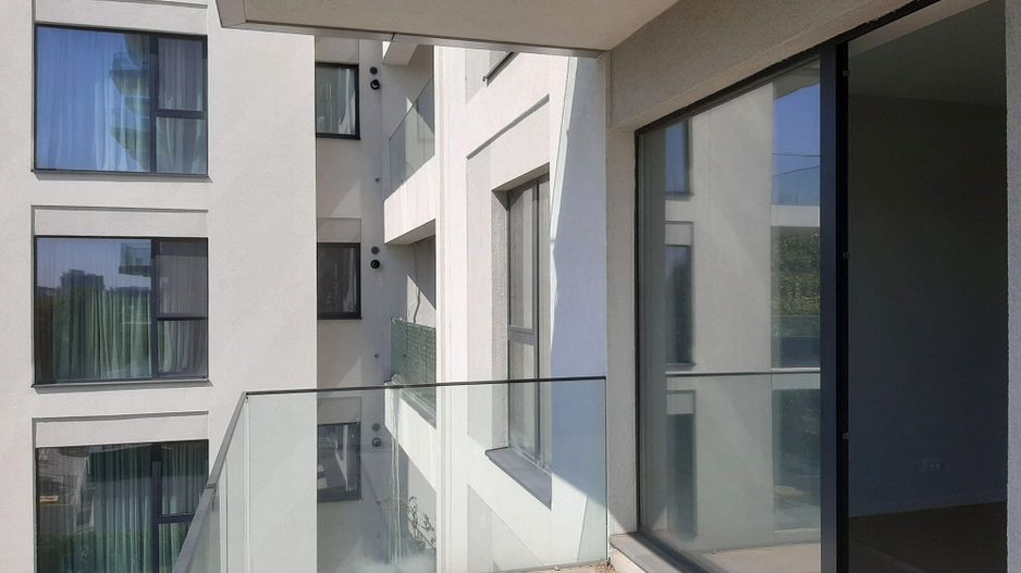 Vanzare Apartament modern cu 2 camere etaj 3 langa Petrom City - Poză 1
