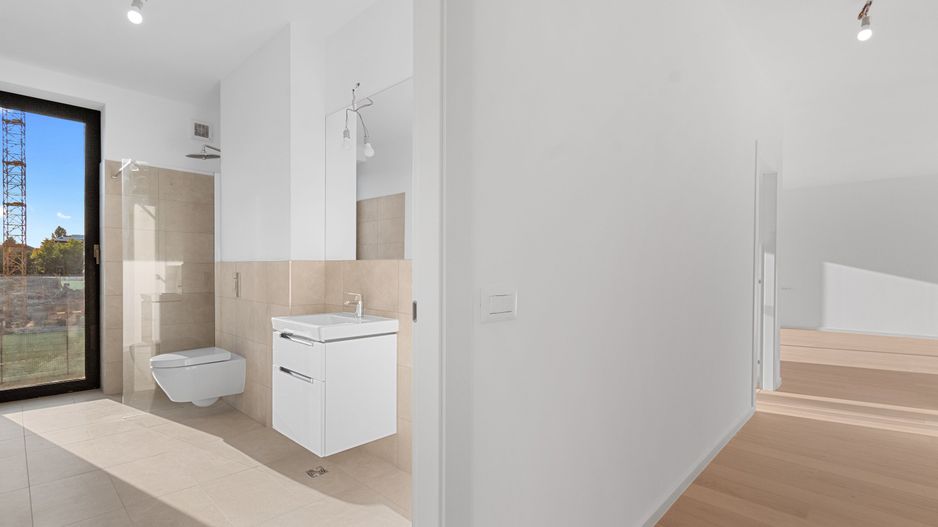 Apartament 4 camere - 112 mp - comision zero - 249000 Euro+tva - Poză 3