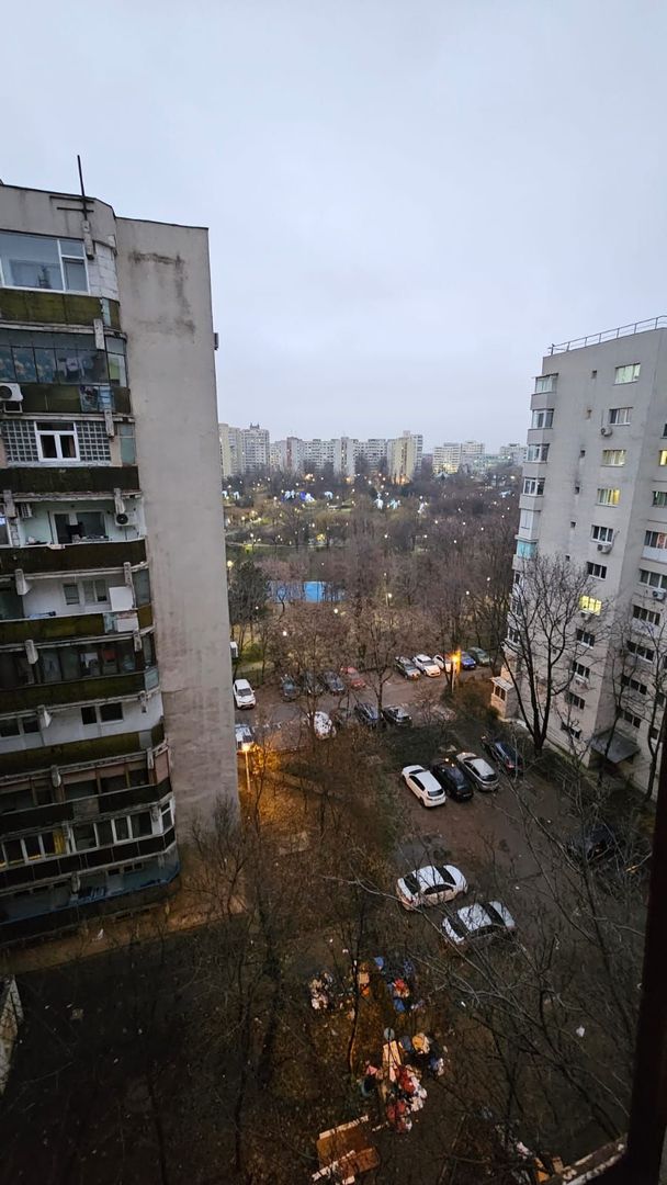 Apartament cu 4 camere de vânzare în Costin Georgian, Bucuresti - Poză 4