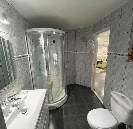 Proprietate ultracentrala, compusa din 2 apartamente - Poză 13