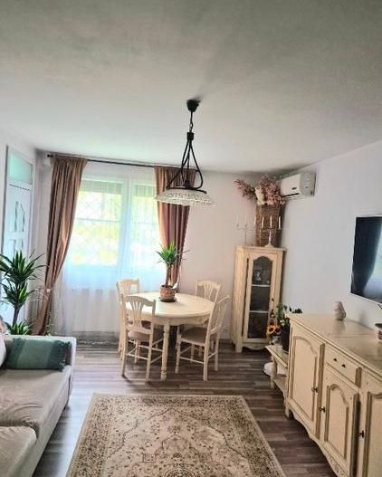 Vanzare apartament 3 camere, 2 bai, centrala, 2 min. metrou Grigorescu - Poză 1