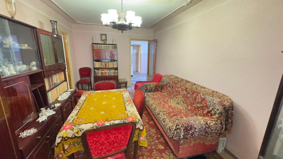 Apartament 4 Camere Teiul Doamnei Lacul Tei - Poză 2