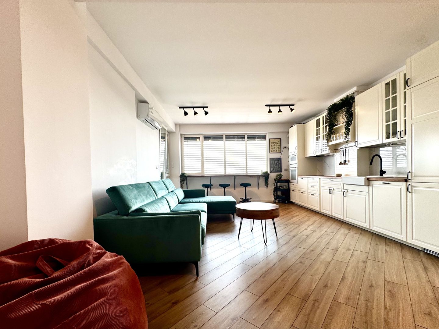 Apartament penthouse, cu terasa generoasă, la intrare in Giroc - Poză 9