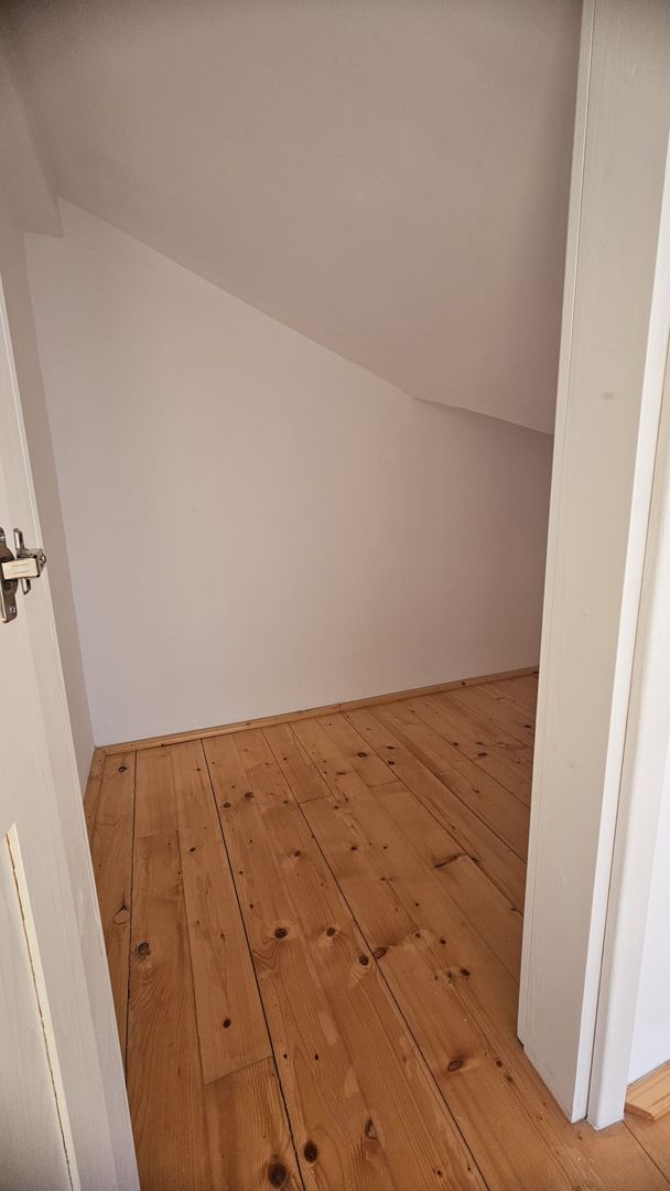 Apartament de inchiriat 6 camere 179 mp Etaj 2 + mansardă - Poză 21