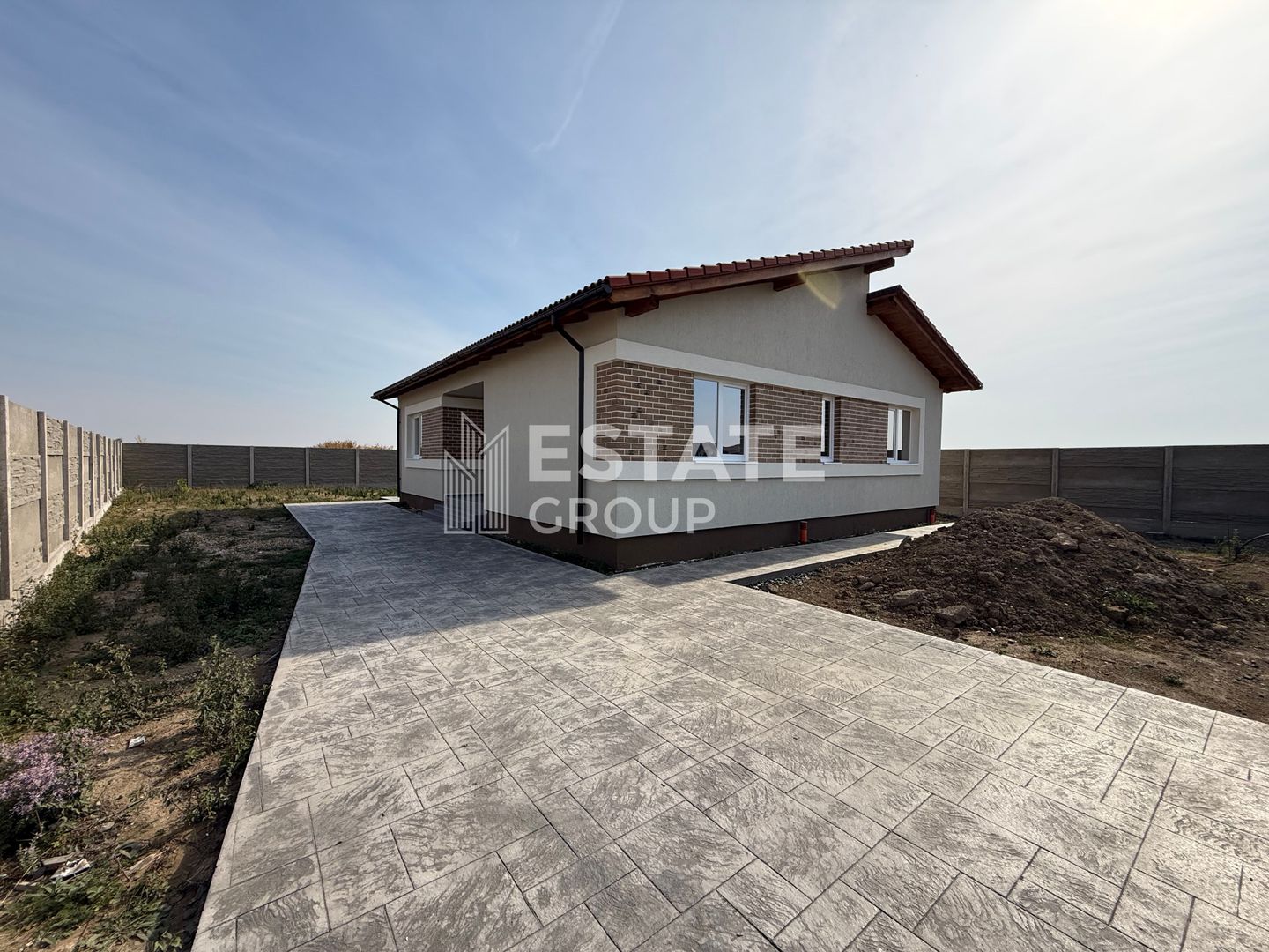 Casa individuala cu 4 camere in Mosnita Noua - Poză 2