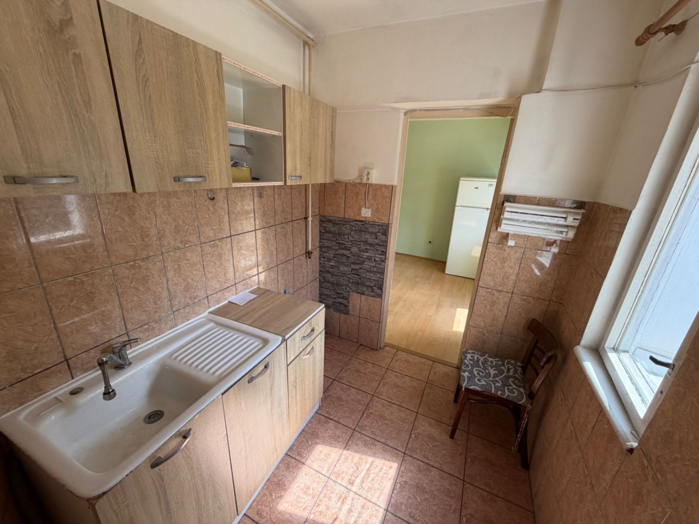 Garsoniera, etaj 1 - Cugir - Poză 4