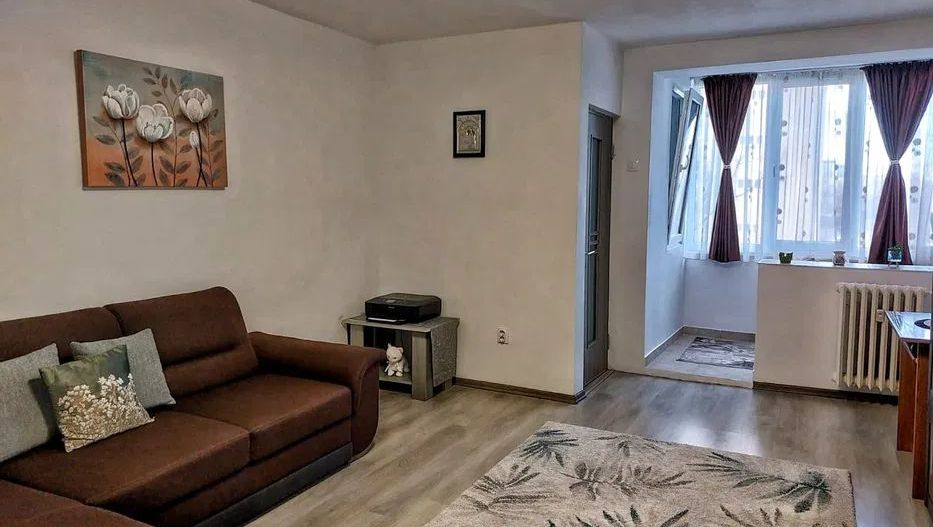 garsonieră - Poză 1