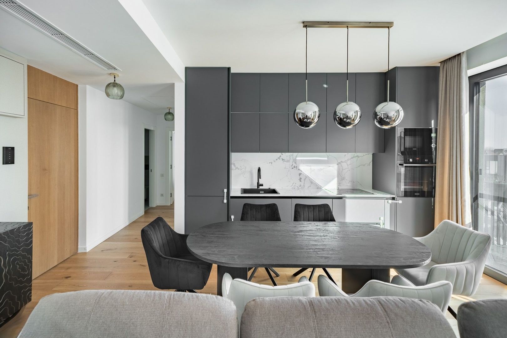 Apartament de 3 camere in Amber Forest - Poză 1