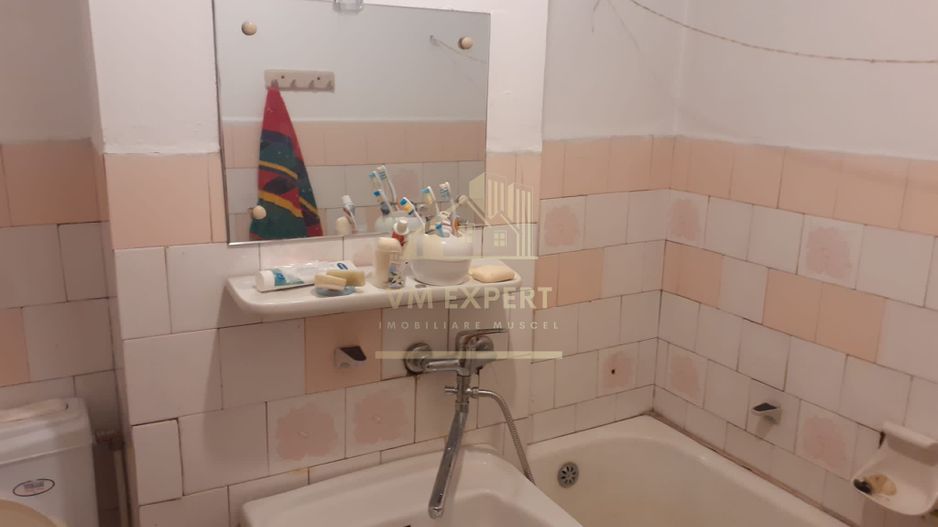 APARTAMENT 3 CAMERE, ETAJ 1, CAMPULUNG, PRET 43000 EURO - Poză 8