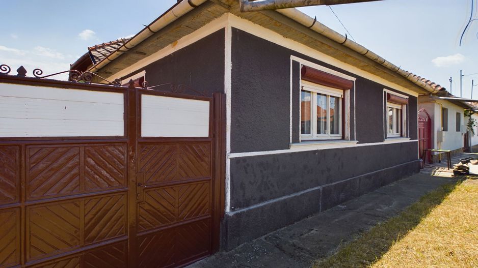 CASĂ ÎN HORIA - Poză 8