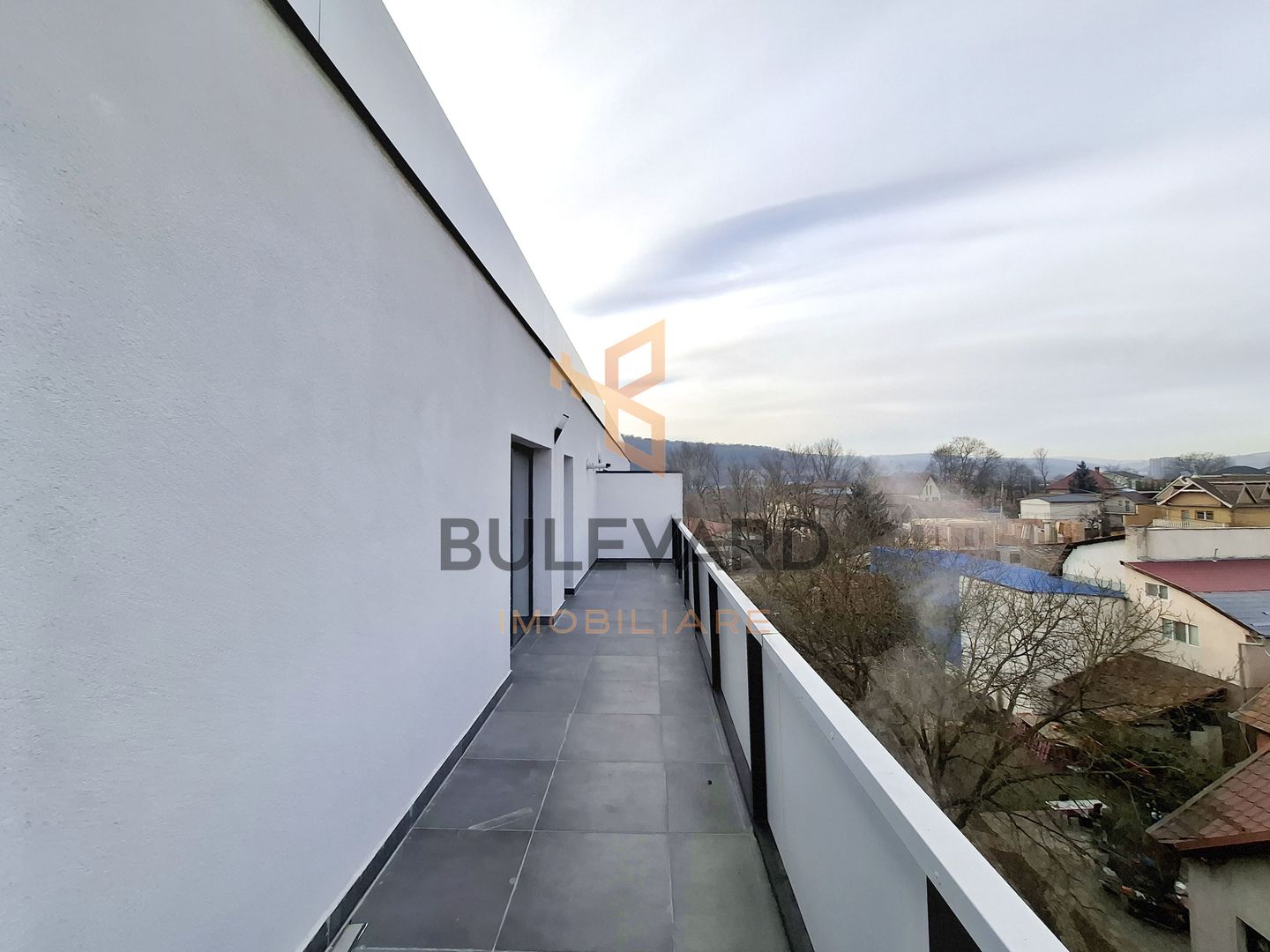 Spatiu de birou 62.5 mp + terasa 32 mp, parcare - Poză 13