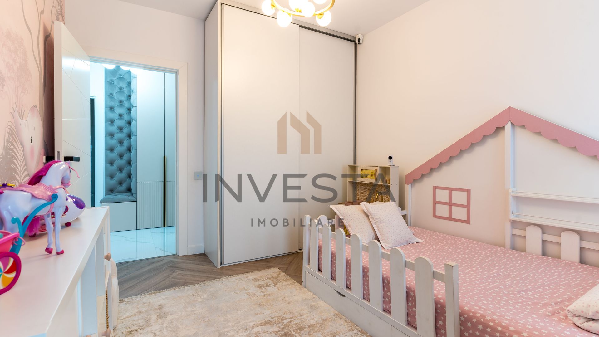 Apartament lux zona FSEGA! S-a investit in amenajare peste 80000 euro! - Poză 14