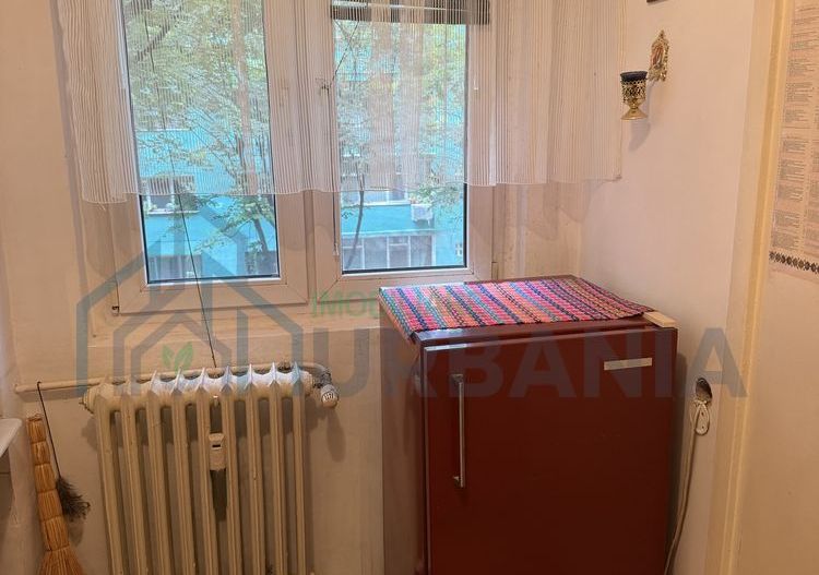 Apartament cu 2 camere semidecomandat de închiriat în Tătărași, lângă Piața Chirilă - Poză 2