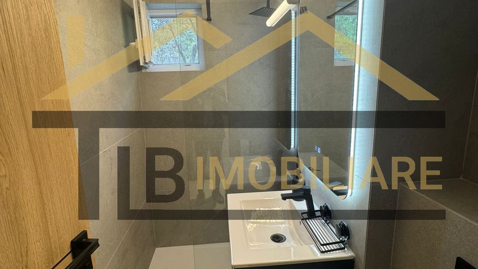 Apartament de 2 camere, 55mp,  decomandat, Zona Semi-Centrala - Poză 8
