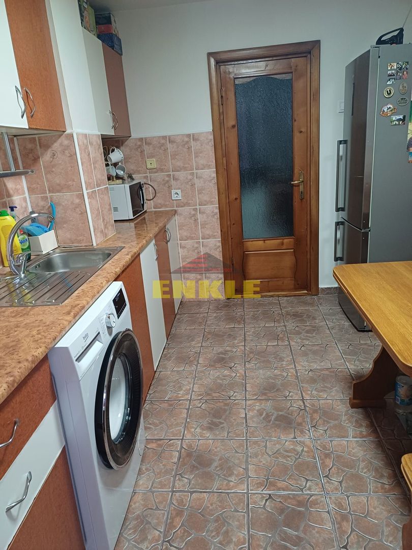 Apartament cu 4 camere decomandat, zona Octav Onicescu - Poză 4