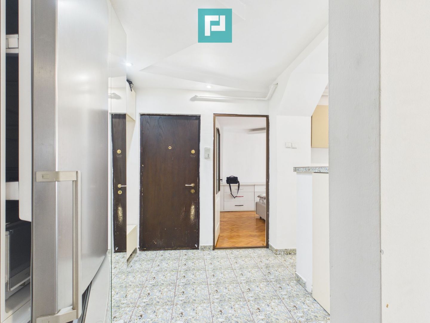 Apartament 3 camere în zona Alfa, Arad - Poză 11