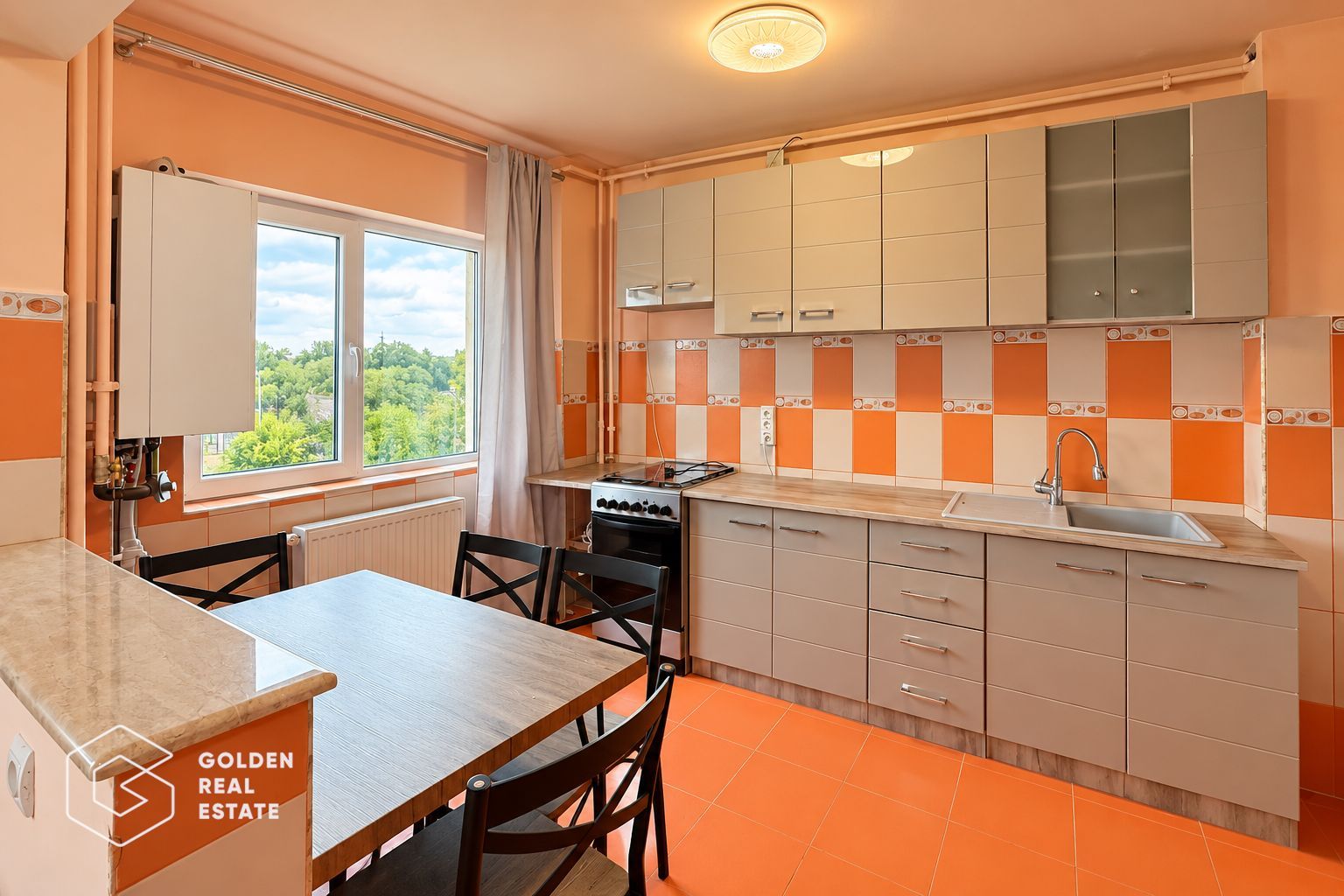 Apartament 4 camere, vedere spre malul Mureșului, zona 300 - Poză 1