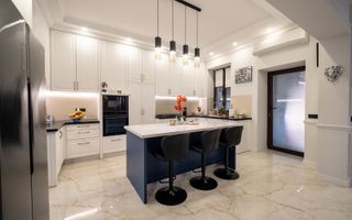 Vilă de LUX cu piscină, 278 mp utili și teren de 1.780 mp I Sag - Poză 4