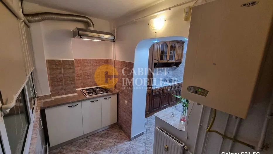 Apartament 2 camere decomandat zona Nicolina II - Poză 5