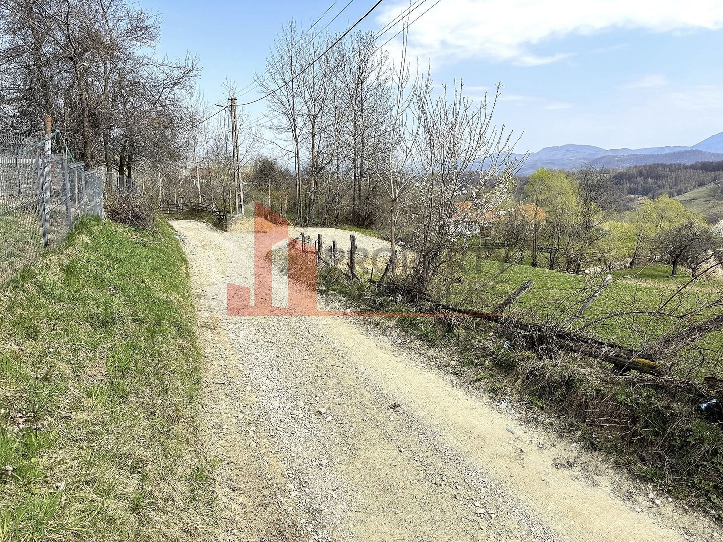 TEREN 2.495 MP | BRAN – SOHODOL | VEDERE PANORAMICĂ SPRE BUCEGI - Poză 12