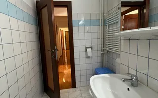 🏡 Apartament 3 Camere | Decomandat | 2 Băi | Parter | Zonă Excelentă - Poză 22