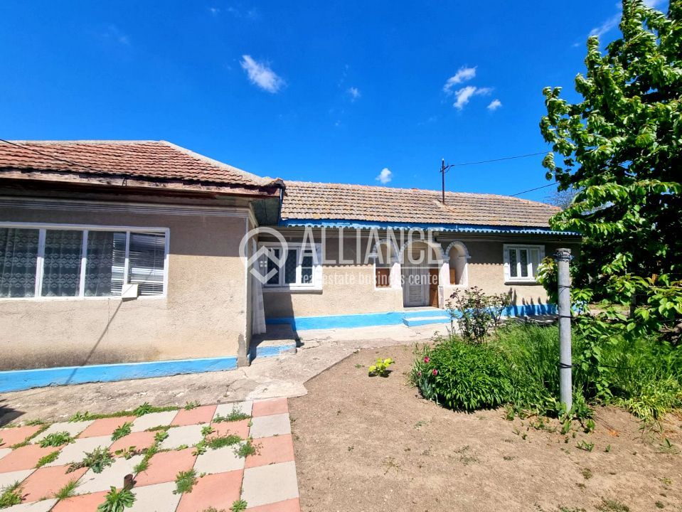 Loc Corbu (COD 02) - casa 4 camere teren 1384 mp - Poză 4