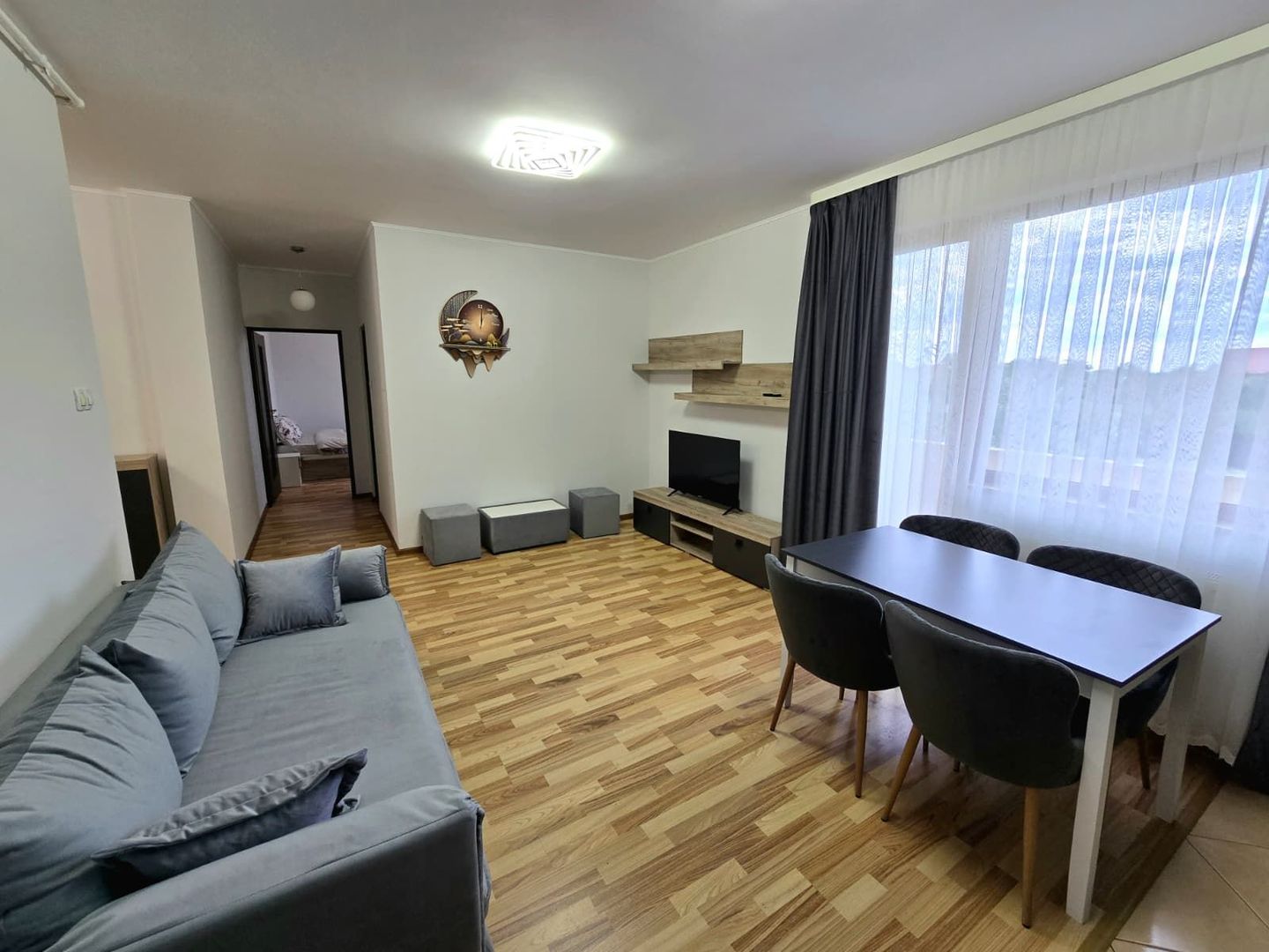 Prima închiriere! Apartament modern  str. Odobescu, Satu Mare - Poză 10