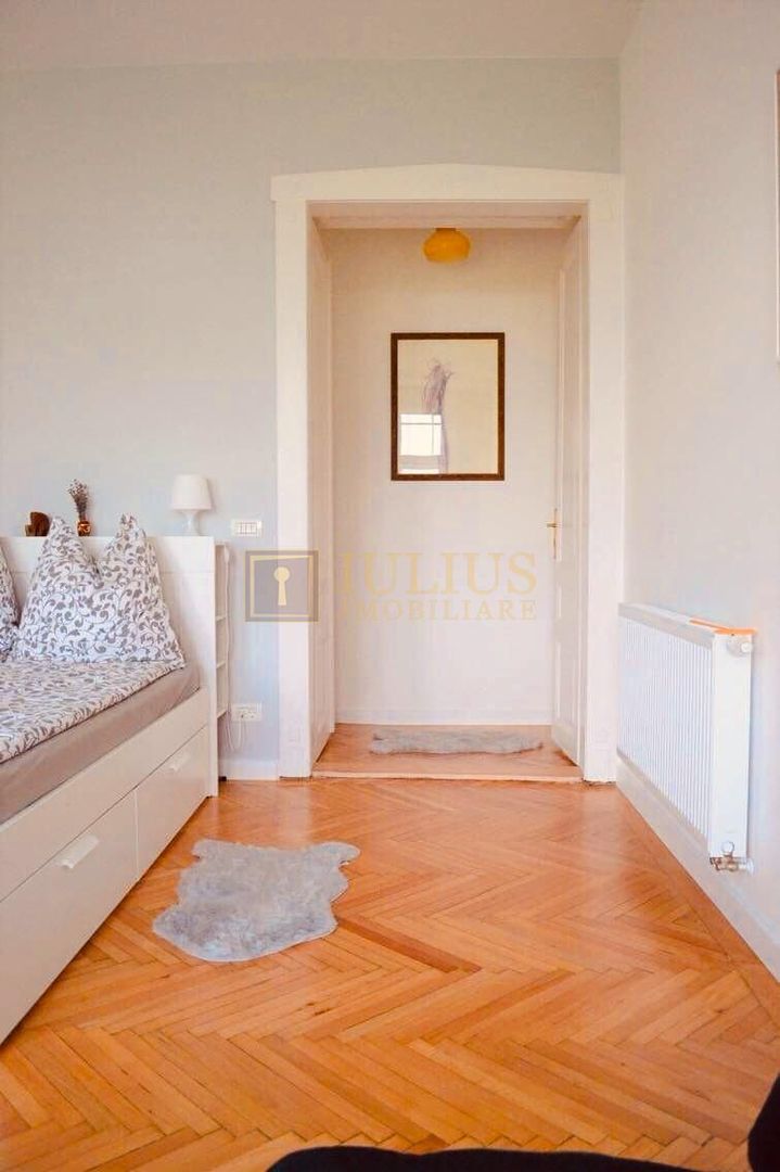 Amenajat modern, centrala proprie, cladire istorica - Poză 8