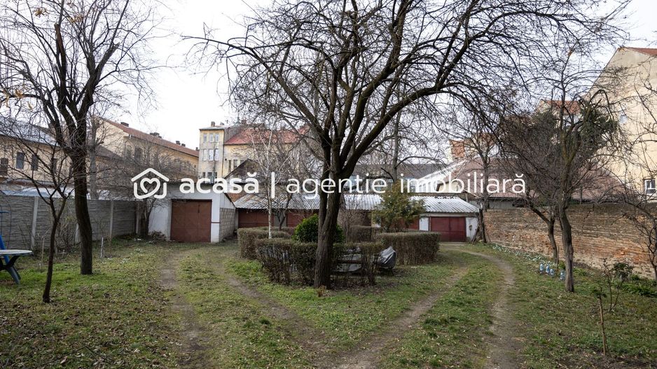 Apartament unic în Arad – Ultracentral, liniște, priveliște superbă - Poză 12