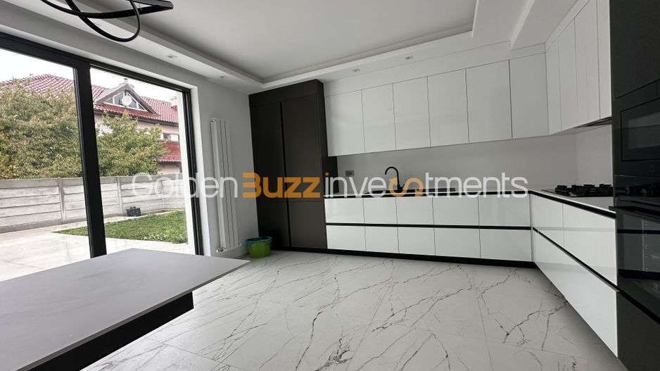 VIla S+P+1+M | Teren de 1000mp | Lift Interior | Finisata Complet - Poză 12