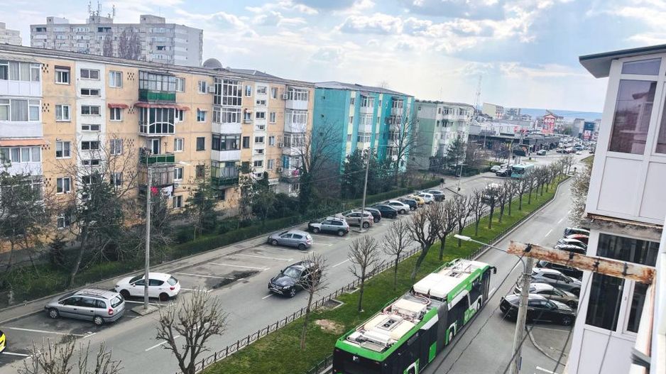 Apartament 4 camere renovat, bilateral, CT, Craiovita Noua - zona Kaufland - Poză 12