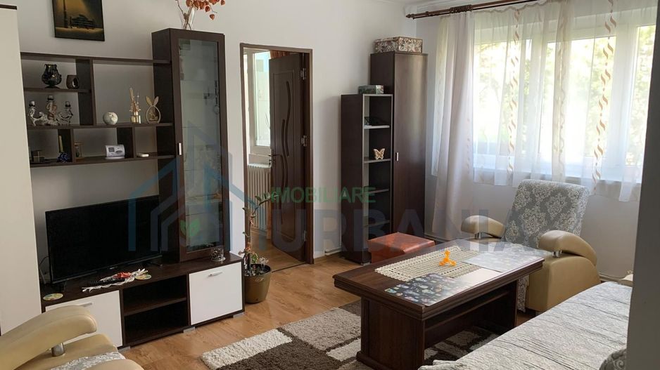 Apartament 2 camere de închiriat, zona Mircea cel Bătrân, Aleea Mircea cel Bătrân, etaj 2 - Poză 1