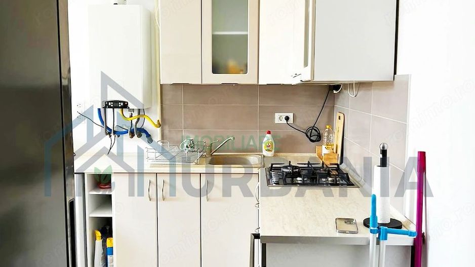 Închiriez apartament 3 camere, semidecomandat, Valea Lupului - Poză 1