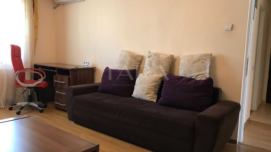 Apartament cu 3 camere, decomandat, în zona Pietei Zorilor! - Poză 1