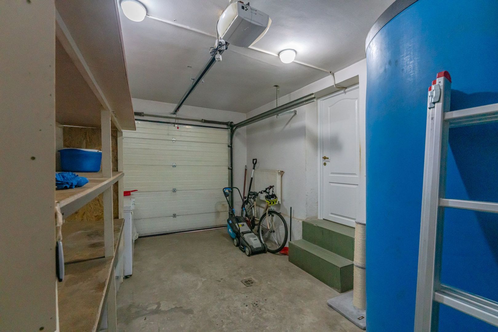 Casă individuală cu 7 camere lângă AFI Mall, ideală pentru birouri sau locuință - Poză 30