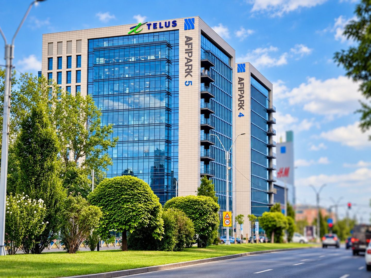 Apartament de vânzare în Drumul Taberei Strada Sibiu • Metrou Favorit - Poză 2