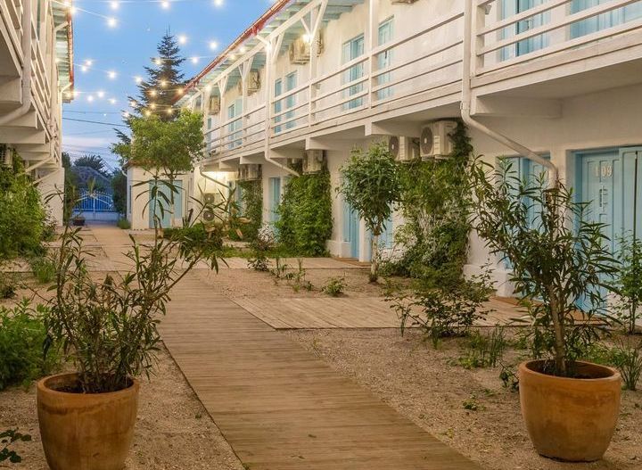 Vila turistica cu 50 camere de vanzare in 2 Mai/Constanta - Poză 13