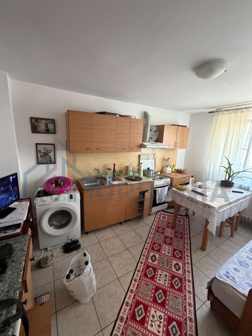 Camera de camin 20 mp cu baie, bucatarie, boxa si loc de parcare - Tatarasi, Iasi - Poză 4